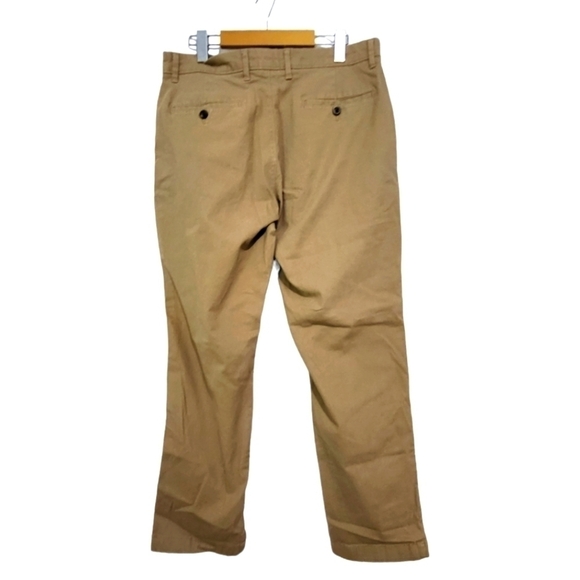 Amazon Essentials Khaki Athletic Stretch Pants 35W30L NWOT - Picture 4 of 7